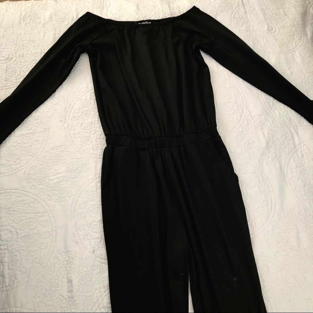 Off the shoulder pants suit
